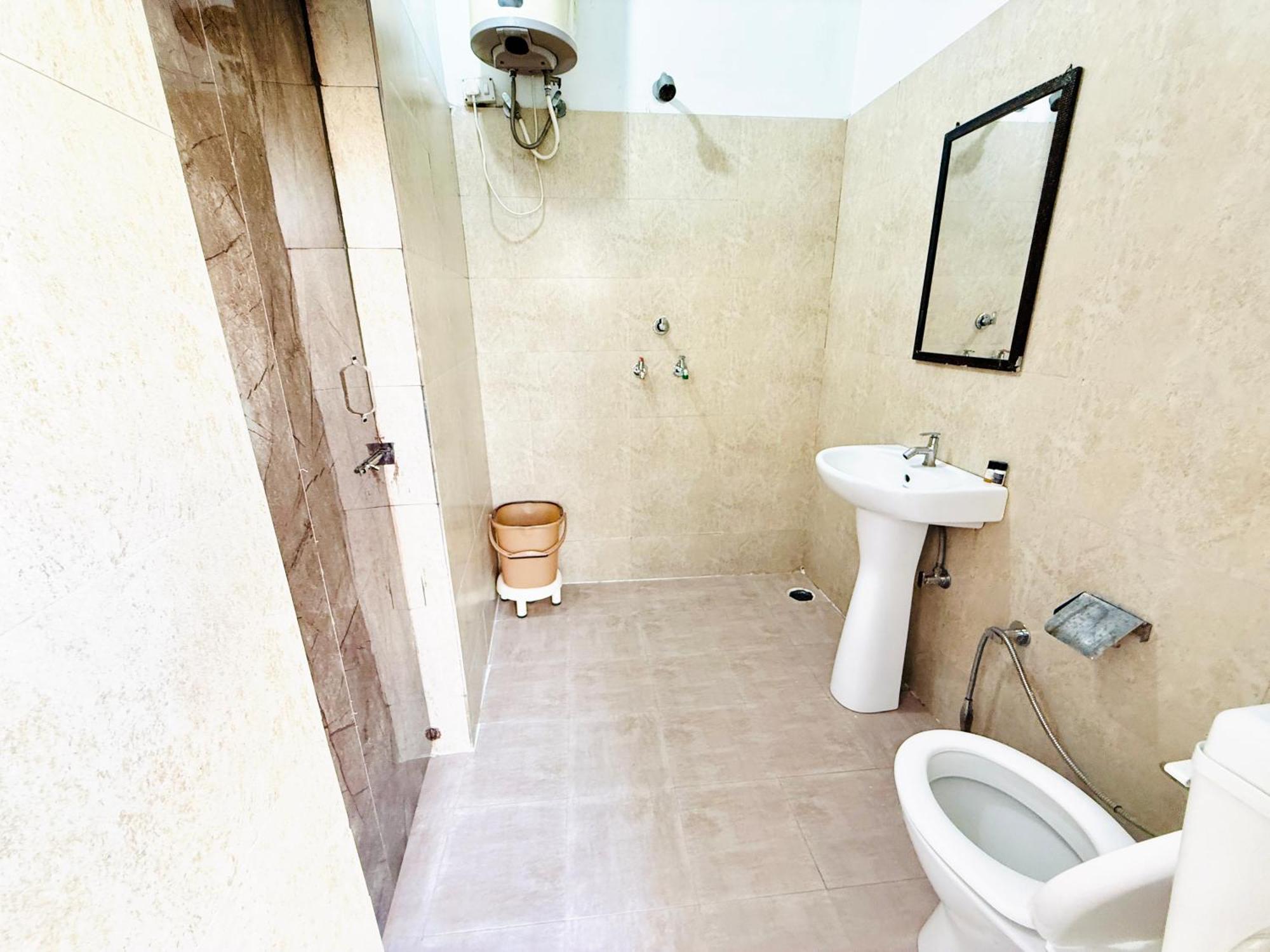 Hotel Krishna Residency Bareilly Exterior foto